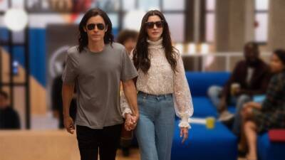 Where to Watch Jared Leto and Anne Hathaway in ‘WeCrashed’ Online - www.etonline.com