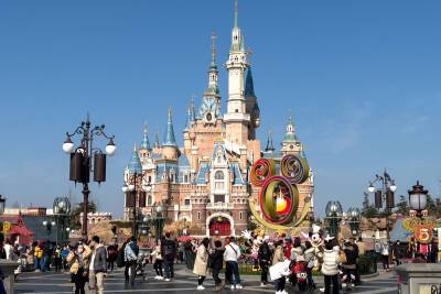 China’s Disneyland shuts down following COVID-19 surge - nypost.com - China - city Shanghai