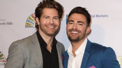 'Mean Girls' Star Jonathan Bennett and Jaymes Vaughan Wed in Inclusive Ceremony - www.etonline.com - Mexico