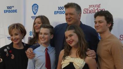 'Young Sheldon' Stars, Producers Tease 'Show-Shifting' 100th Episode (Exclusive) - www.etonline.com - Los Angeles - Texas