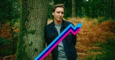 George Ezra's Anyone For You tops Official Trending Chart on track for Top 10 - www.officialcharts.com - Britain - USA
