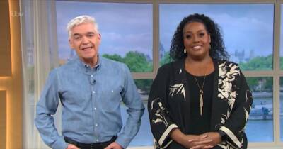 Phillip Schofield reveals Holly Willoughby's ITV This Morning return but fans 'switch off' minutes into show - www.manchestereveningnews.co.uk - Britain