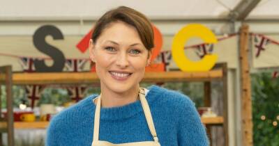 Matt Lucas - Emma Willis - Clara Amfo - Blake Harrison - Alex Horne - Bake Off's Emma Willis has fans in hysterics as she accidentally makes 'x-rated' biscuits - ok.co.uk - Britain
