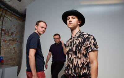 Maxïmo Park announce UK singles tour and share frenetic new song ‘Great Art’ - www.nme.com - Britain - London - county Hall - Manchester - Birmingham - city Rock - city Newcastle, county Hall