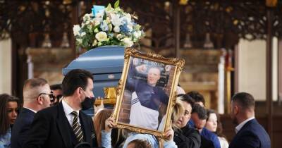 Hundreds attend beloved dad's huge funeral with five Rolls Royce cars, a celeb appearance and a sign in the sky - www.manchestereveningnews.co.uk - Manchester - Ireland - county Sharp