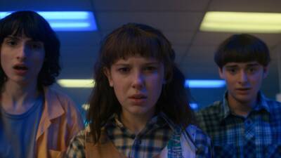 Finn Wolfhard - Millie Bobby Brown - Shawn Levy - Will Byers - Sadie Sink - Stranger Things - 'Stranger Things' Season 4: See the First-Look Photos - etonline.com