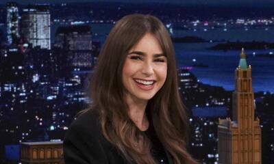 Lily Collins - Phil Collins - Charlie Macdowell - Lily Collins talks ‘Emily In Paris’ & how the shoot made her schedule weekly visits to the podiatrist - us.hola.com - Paris