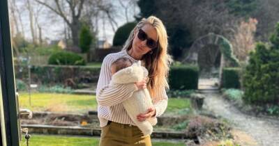 Helen Skelton shares look at sprawling garden at family home as she cradles newborn - www.ok.co.uk