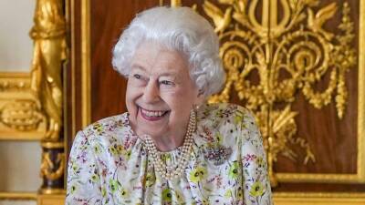 Queen Elizabeth Is All Smiles During Rare Public Appearance - www.etonline.com - Britain - county Windsor