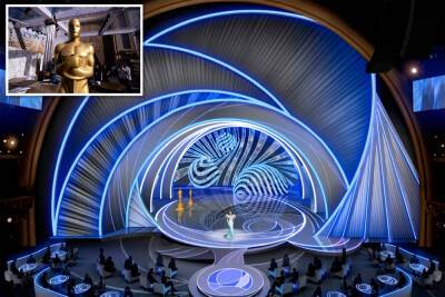 ‘Futuristic’ Oscars stage blasted on Twitter: ‘It’s making me dizzy’ - nypost.com - Hollywood - Florida - city Orlando, state Florida