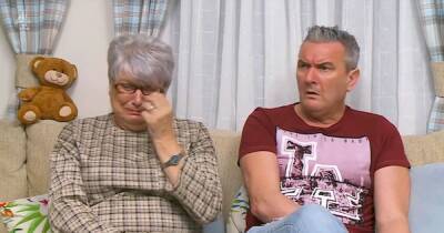 Lee Riley - Jenny Newby - Pete Sandiford - Paige Yeomans - Channel 4 Gogglebox's Jenny breaks down during emotional scenes - manchestereveningnews.co.uk - Britain - city Amsterdam - city Sandiford