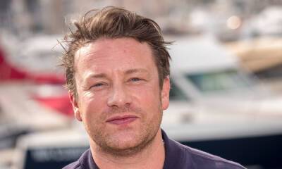Jamie Oliver reveals close bond between sons Buddy and River in adorable photo - hellomagazine.com