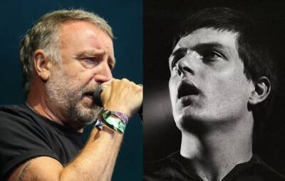 Marcus Rashford - Joy Division - Tom Moore - Peter Hook - Ian Curtis - Joy Division’s Peter Hook unveils new Ian Curtis mural in Macclesfield town centre - nme.com - Britain - Manchester - city Macclesfield - county Moore