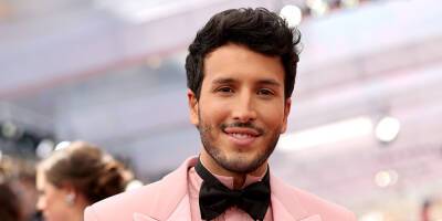 Sebastian Yatra Hits the Oscars 2022 Red Carpet Ahead of 'Dos Oruguitas' Performance - www.justjared.com - Spain - Hollywood - Colombia