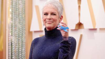 Jamie Lee Curtis on Showing Support for Ukraine: 'I Just Want to Represent the Refugee Crisis' - www.etonline.com - Hollywood - Ukraine