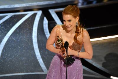 Olivia Colman - Kristen Stewart - Jessica Chastain - Tammy Faye - Jessica Chastain Wins Best Actress Oscar For ‘Tammy Faye’ - etcanada.com - county Baker