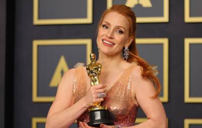 Jessica Chastain - Tammy Faye - Jessica Chastain gives moving Oscars speech on suicide and discrimination - nme.com - USA