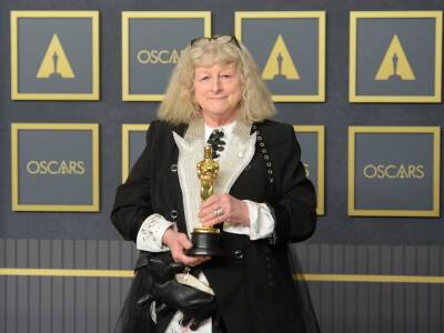 Costume Designer Jenny Beavan’s Oscar Suit Honors Guild’s Pay Equity Fight - variety.com
