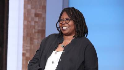 Whoopi Goldberg Reacts to Will Smith Slapping Chris Rock and If He Should Keep His Oscar - www.etonline.com