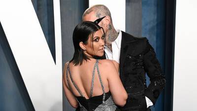 Travis Barker Grabs Kourtney Kardashian’s Butt On Vanity Fair Oscars Party Carpet: PDA Pics - hollywoodlife.com - Beverly Hills