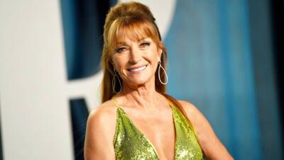 Jane Seymour, 71, Looks Sensational In A Lime Green Sequin Gown At Oscars After-Party - hollywoodlife.com