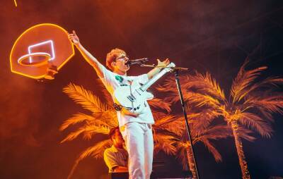 Glass Animals equal Spice Girls’ US chart record with ‘Heat Waves’ - www.nme.com - Britain - USA