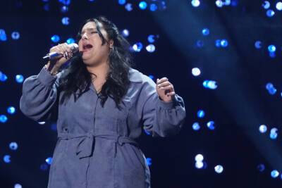 Nicolina Bozzo Amazes With Emotional Billie Eilish Cover On ‘American Idol’ - etcanada.com - USA - county Douglas - county Mills