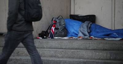 Pensioners among rough sleepers bedding down at Manchester Airport - www.manchestereveningnews.co.uk - Britain - Manchester