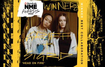 Griff and Sigrid win Best Collaboration at the BandLab NME Awards 2022 - www.nme.com