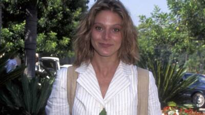 Farrah Forke, 'Wings' and 'Lois & Clark' Actress, Dead at 54 - www.etonline.com - USA - New York - Texas - city Easttown