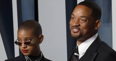 Willow Smith Seeingly Reacts to Dad Will Smith's On Stage Altercation with Chris Rock at Oscars 2022 - www.justjared.com