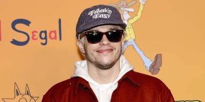 Pete Davidson Is Going to Space With Jeff Bezos (Report) - www.justjared.com - Los Angeles - city Sanchez