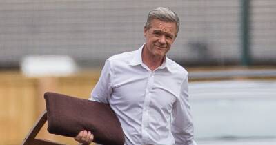 Paul Robinson - Stefan Dennis - Sombre Neighbours stars carry furniture off set as soap is axed after 37 years - ok.co.uk - Australia - Britain
