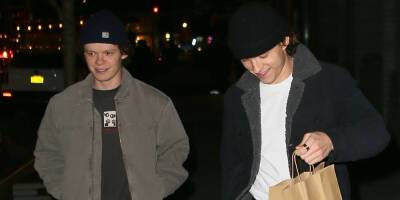 Tom Holland Brings Home Some Leftovers After Dinner Out With Brother Harry - www.justjared.com - New York