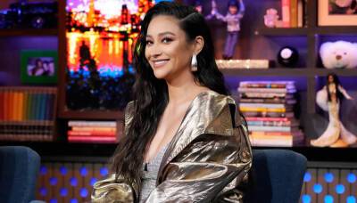 Pregnant Shay Mitchell Appears on 'WWHL,' Explains Why She Doesn't Set Friends Up with Pal Drake - www.justjared.com