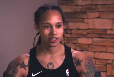 Phoenix Mercury - Brittney Griner - WNBA Star Brittney Griner Arrested In Russia On Drug Charges After Customs Found Vape Cartridges In Her Luggage - perezhilton.com - New York - USA - Russia - city Moscow