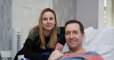Dad-of-two given just months to live after finding lump in his stomach - www.manchestereveningnews.co.uk - Manchester