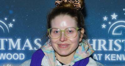 Harry Potter's Jessie Cave Hospitalized with COVID-19 Amid Fourth Pregnancy - www.justjared.com - county Brown