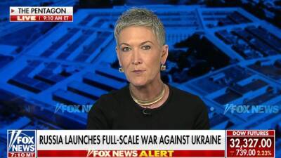 Fox News defense reporter challenges war comments on air - abcnews.go.com - New York - Ukraine - county Tucker - Soviet Union