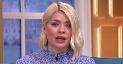 Holly Willoughby in tears at moving clip of Ukrainian girl singing in bomb shelter - www.ok.co.uk - Ukraine