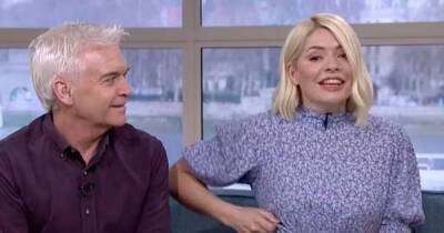 Holly Willoughby - Vanessa Feltz - Les Dawson - Alice Beer - Holly Willoughby hits out at 'mean' ITV This Morning co-stars after underwear gaffe - msn.com