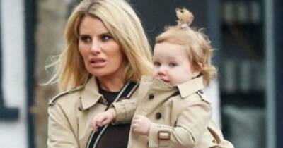 Danielle Armstrong - Tom Edney - Danielle Armstrong matches with adorable daughter Orla on shopping trip - ok.co.uk - Dubai