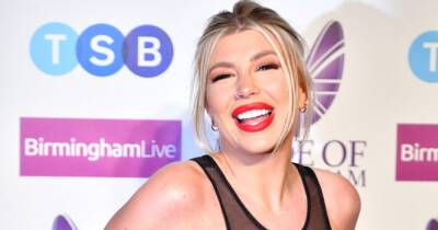 Olivia Bowen beams and clutches baby bump as she poses at Pride of Birmingham Awards - www.ok.co.uk - Birmingham - county Love