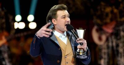 Morgan Wallen Wins 2022 ACM Award for Album of the Year After Being Banned From the 2021 Show Amid Controversy - www.usmagazine.com - Las Vegas - Nashville - Tennessee