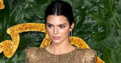 Devin Booker does not think dating Kendall Jenner is 'hard' - www.msn.com - USA
