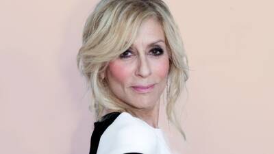 Judith Light Drops Her Skin-Care Routine - www.glamour.com