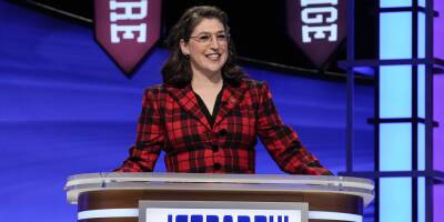 Ken Jennings - Mayim Bialik Responds To Backlash Over Using 'Single Jeopardy' While Hosting 'Jeopardy!' - justjared.com