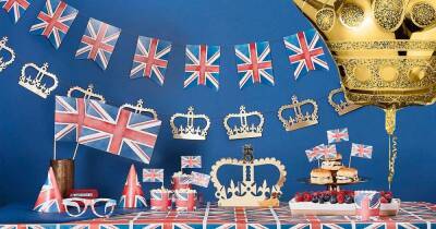 Kate Middleton’s mum Carole launches Party Pieces Platinum Jubilee decor from £1.49 - www.ok.co.uk - Britain