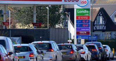Priti Patel - Fuel protests lead to queues at some petrol pumps - manchestereveningnews.co.uk - Britain - county Gray