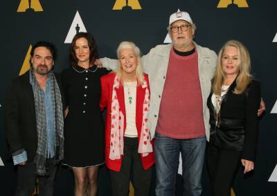 Chevy Chase And Beverly D’Angelo Reunite With Their ‘National Lampoon’s Vacation’ Griswold Family - etcanada.com - USA - Pennsylvania